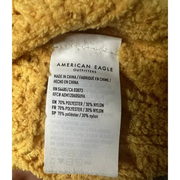 American Eagle yellow knit crew neck pullover soft sweater, size XS. - Picture 7 of 9
